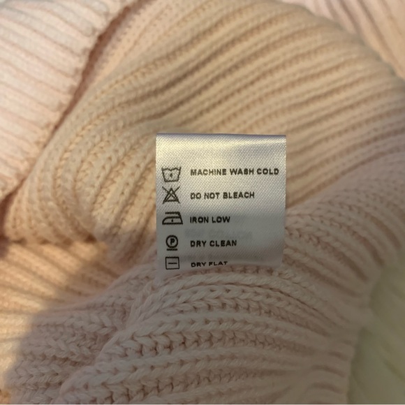 Weekend Stories Sweater - Picture 8 of 11